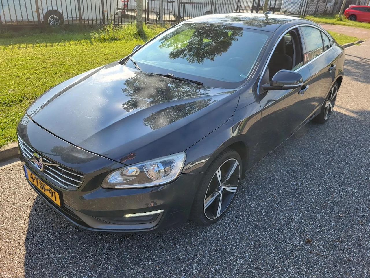 Volvo S60 - 2.0 D4 Momentum 6-bak - AutoWereld.nl