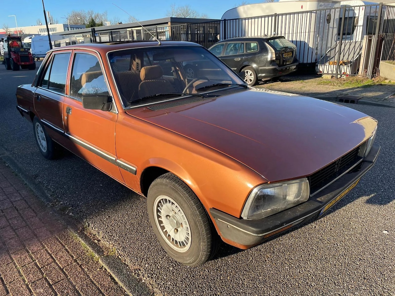 Peugeot 505 - AUTOMATIQUE - AutoWereld.nl