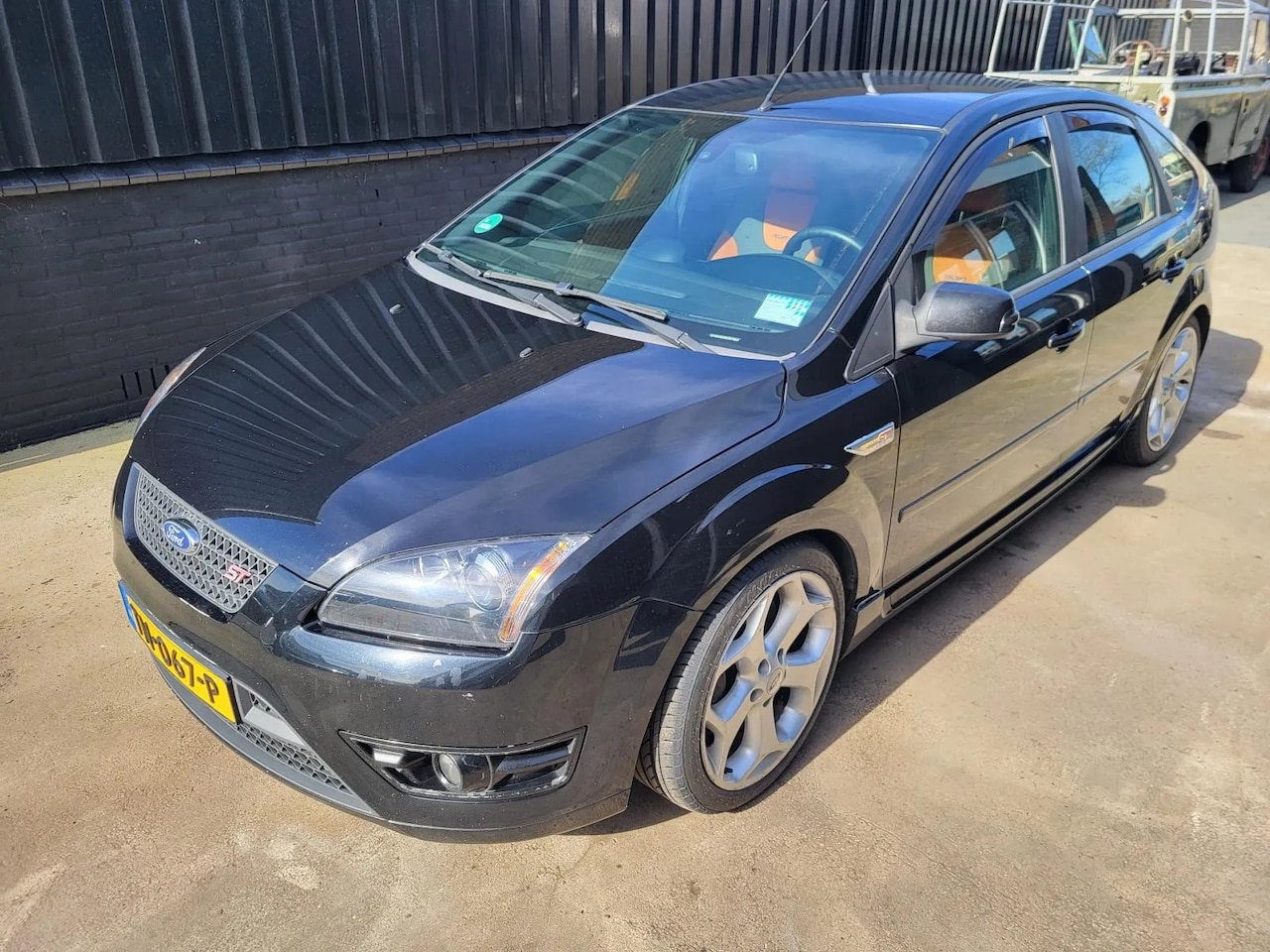 Ford Focus - st 2.5 turbo 280pk lpg 5drs - AutoWereld.nl