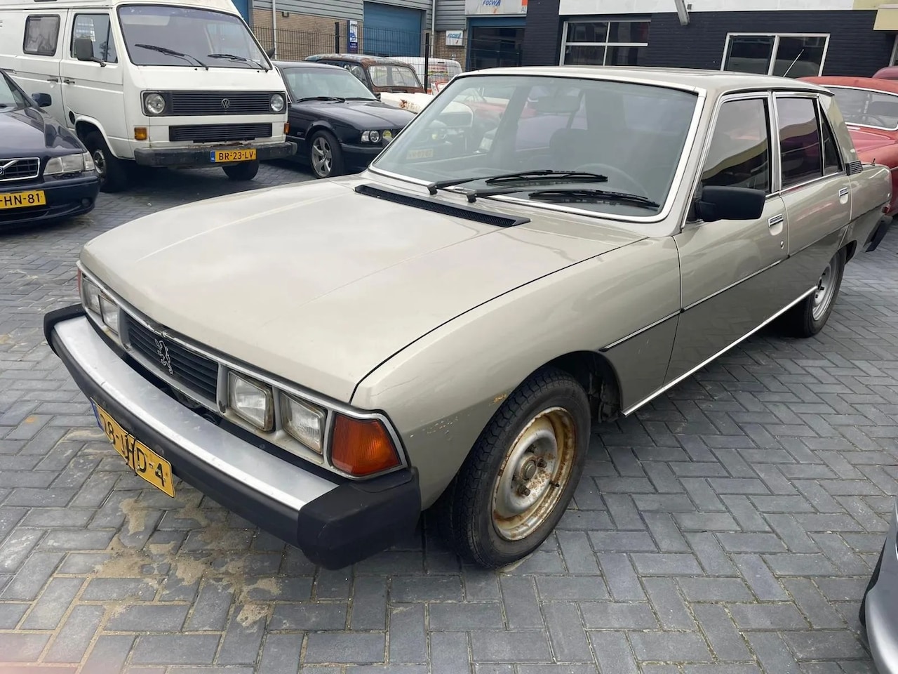 Peugeot 604 - Autom turbo diesel - AutoWereld.nl