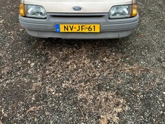 Ford Escort - 1.6 CL