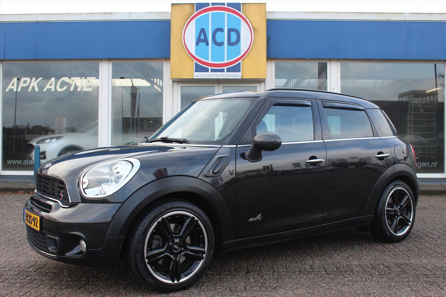 MINI Countryman - 1.6 184pk ALL4 Cooper S Chili | PanoramaDak | Leder Sport | Apk 10-2025 | - AutoWereld.nl