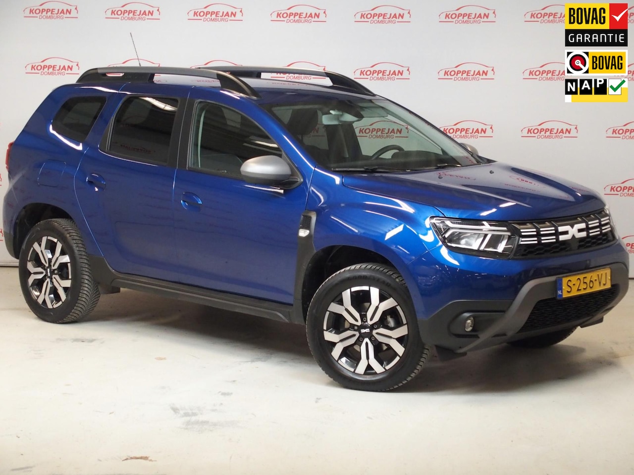 Dacia Duster - 1.3 TCe 150 4x4 Journey NL auto, Trekhaak, 360 cam, Appconnect, - AutoWereld.nl