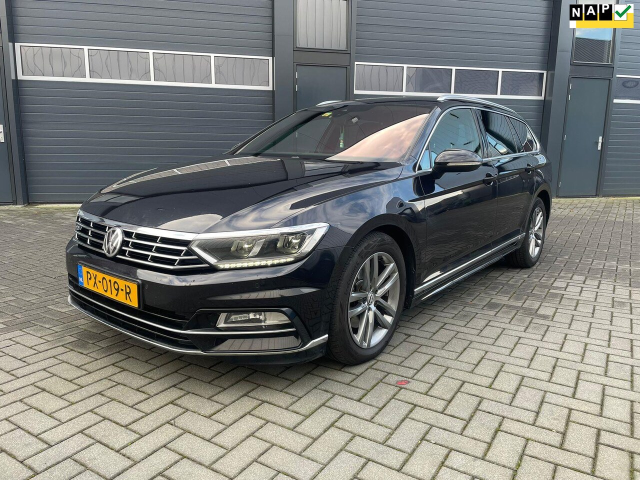 Volkswagen Passat Variant - 2.0 TDI R-line Ex BPM - AutoWereld.nl