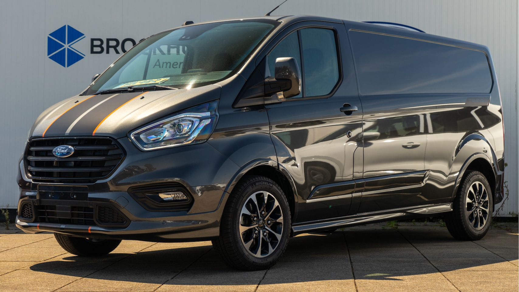 Ford Transit Custom - 320 2.0 TDCI 170PK L2H1 Sport Automaat | Achteruitrijcamera | Navigatie | Stoelverwarming - AutoWereld.nl