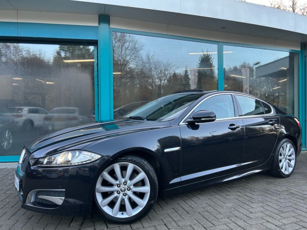 Jaguar XF - 3.0 V6 241pk Autom, Navi, Xenon, Dak, Camera, 19'' - AutoWereld.nl