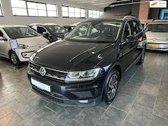 Volkswagen Tiguan - 1.5 TSI ACT Highline | Navi |Led | Virt | Acc |