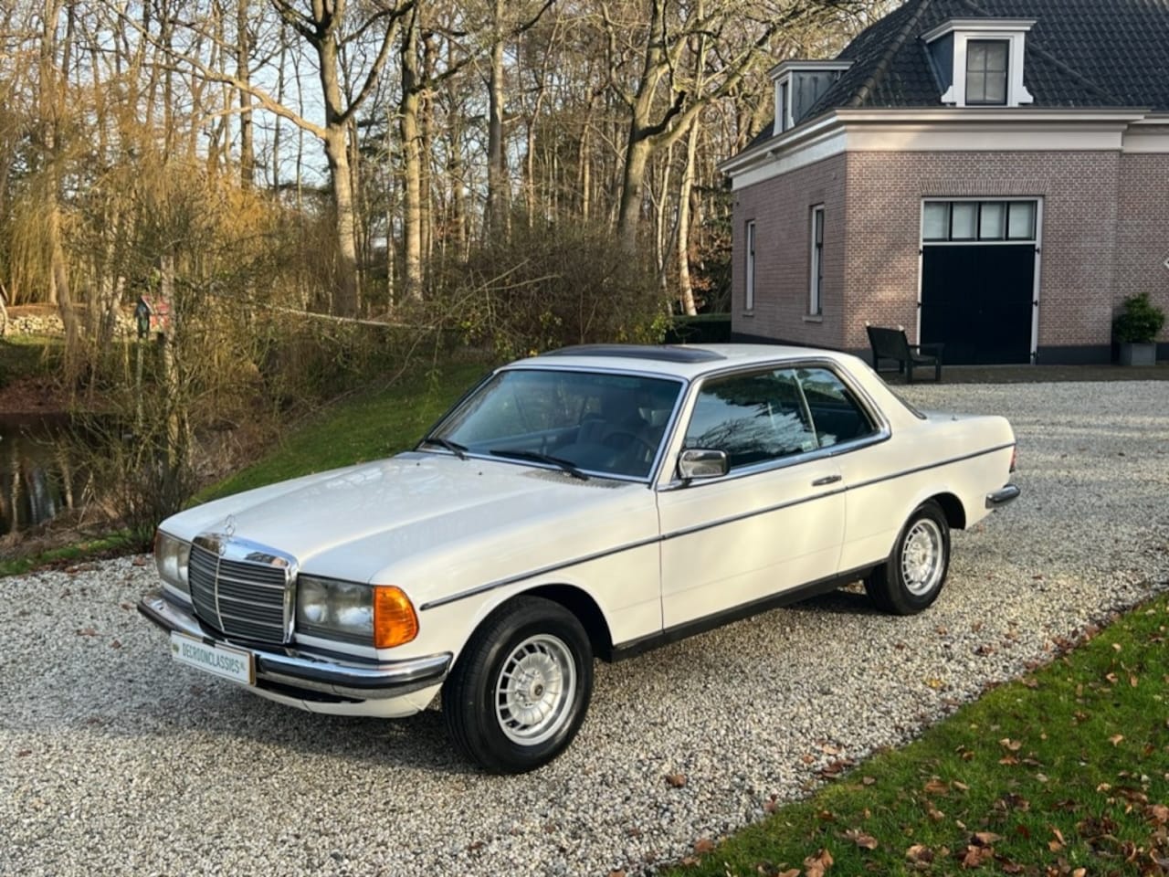 Mercedes-Benz 280 - Coupe 1978 Origineel NL 82.500km NAP 3e eig. Automaat / S-dak #B - AutoWereld.nl