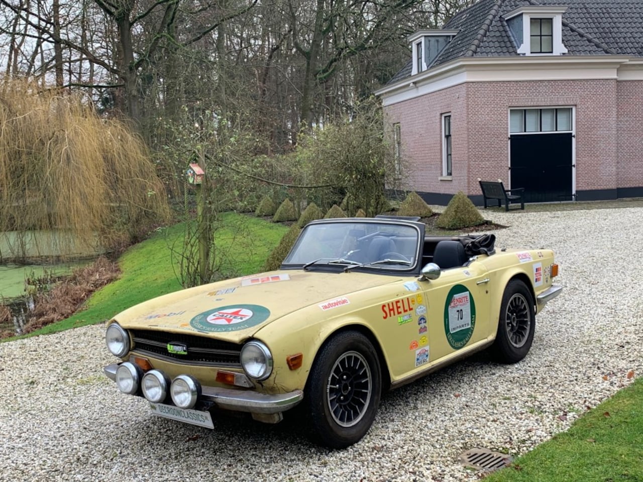 Triumph TR6 - 2.5 Overdrive Roadster GETUNED RALLY OBJECT - AutoWereld.nl