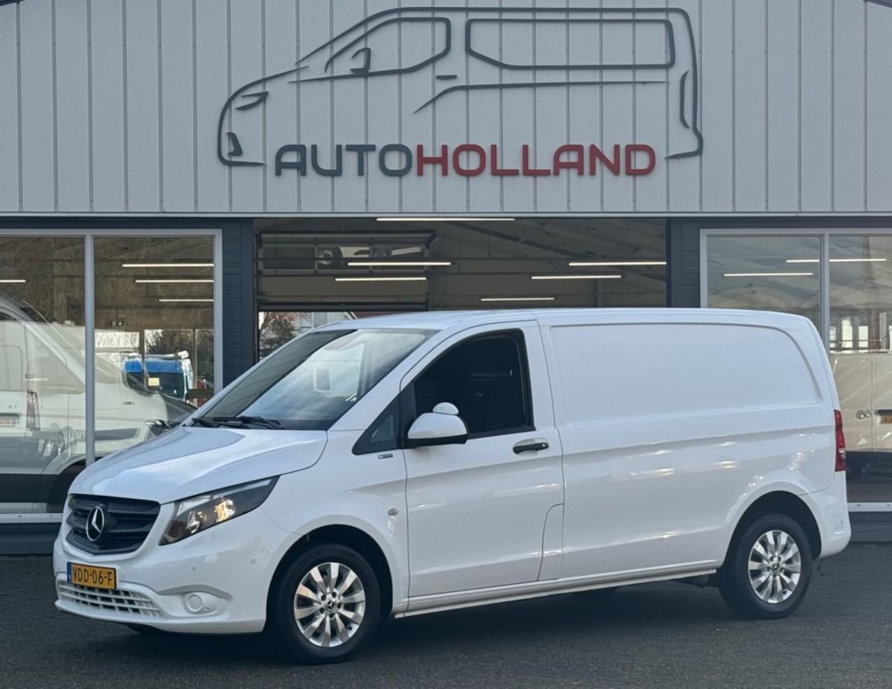 Mercedes-Benz Vito - 114 CDI 100KW 136PK EURO 6 AIRCO/ NAVIGATIE/ CRUISE CONTROL/ 100 - AutoWereld.nl