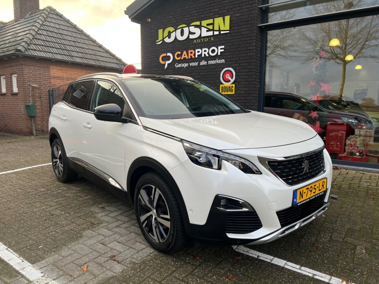 Peugeot 3008 - 1.6 PURET. GT LINE - AutoWereld.nl