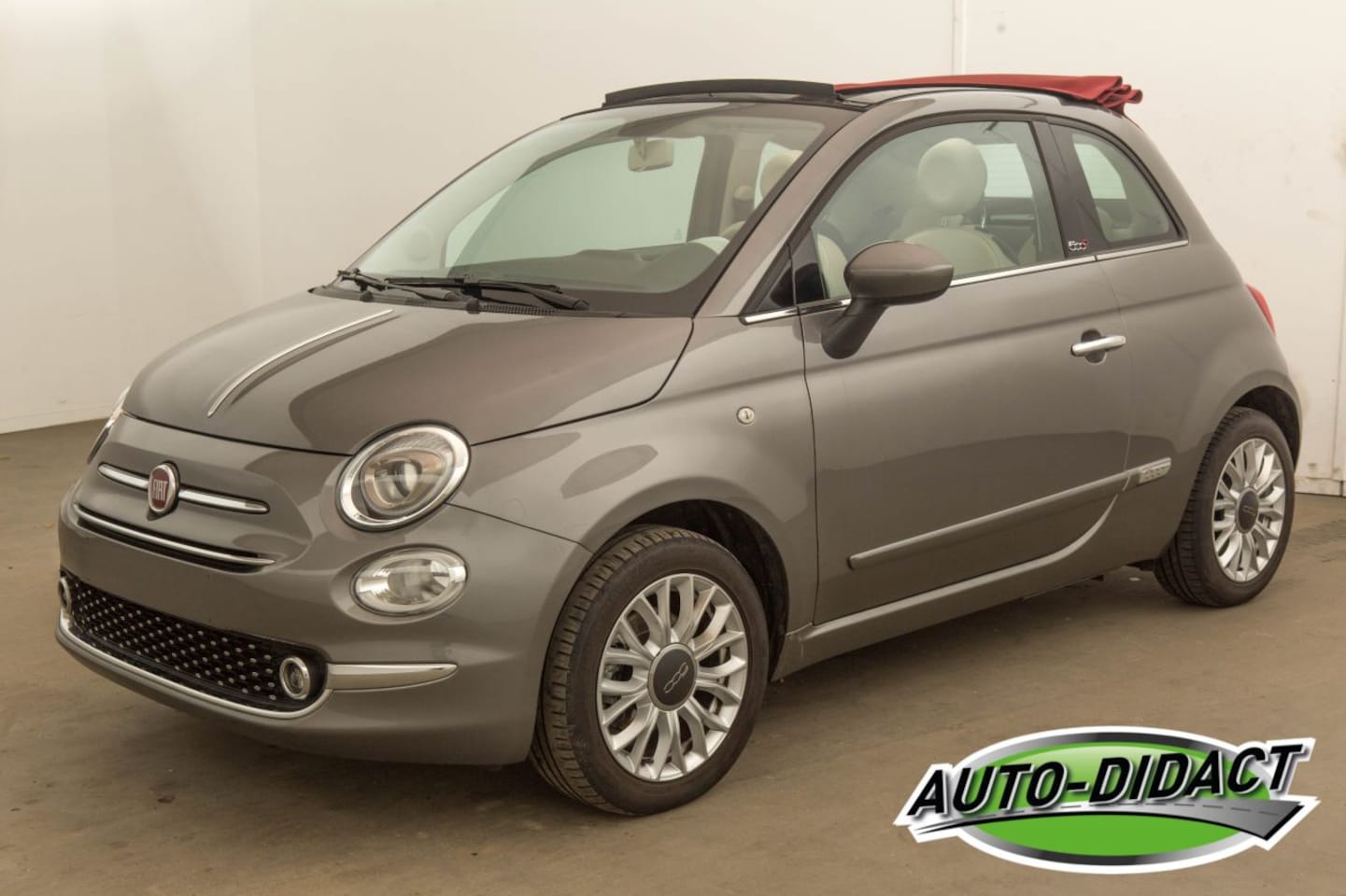 Fiat 500 - 1.2 Cabrio 53.668 km - AutoWereld.nl