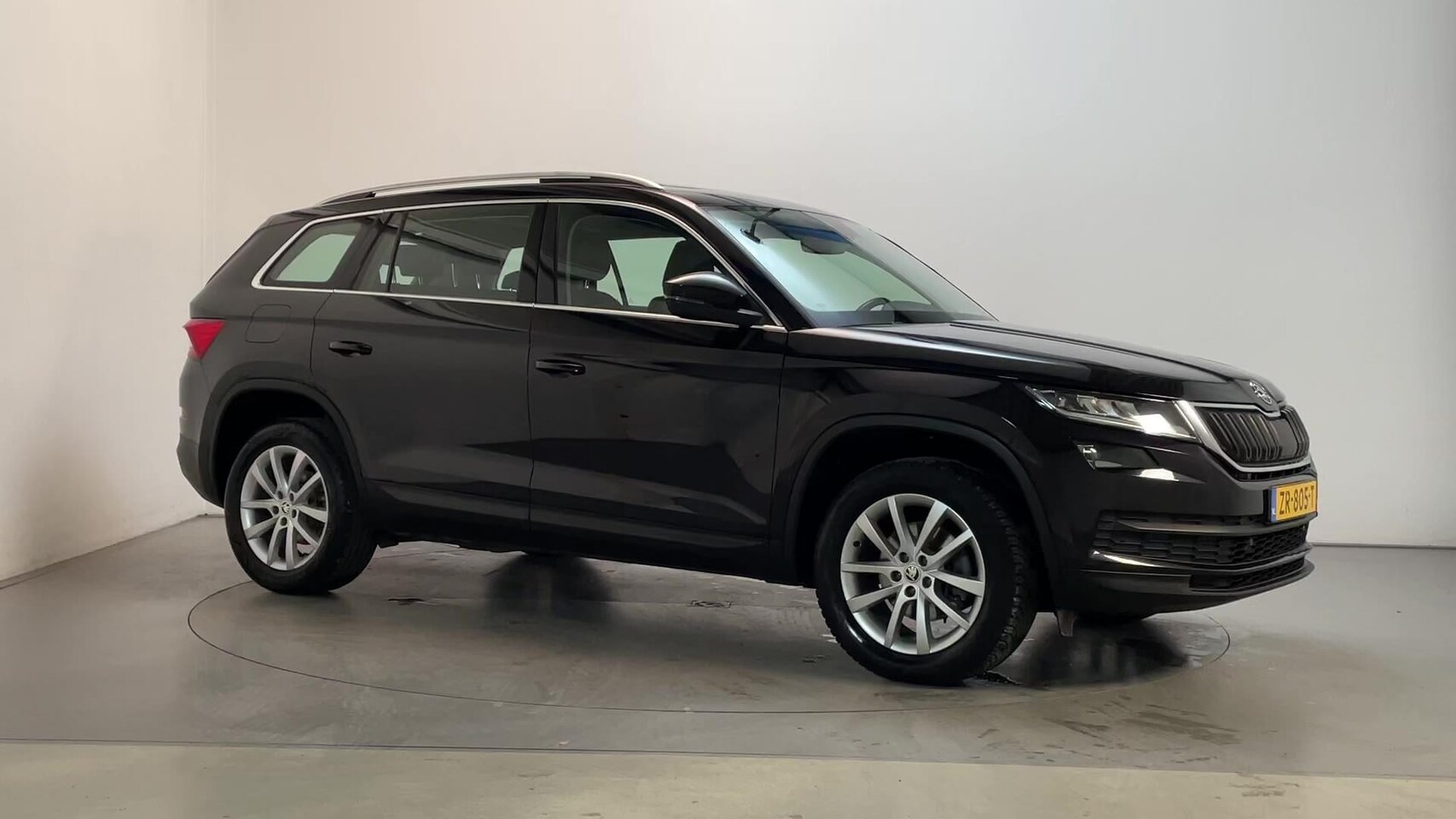 Skoda Kodiaq - 1.5 TSI 150pk DSG Business Edition Camera Navigatie DAB+ App-Connect - AutoWereld.nl