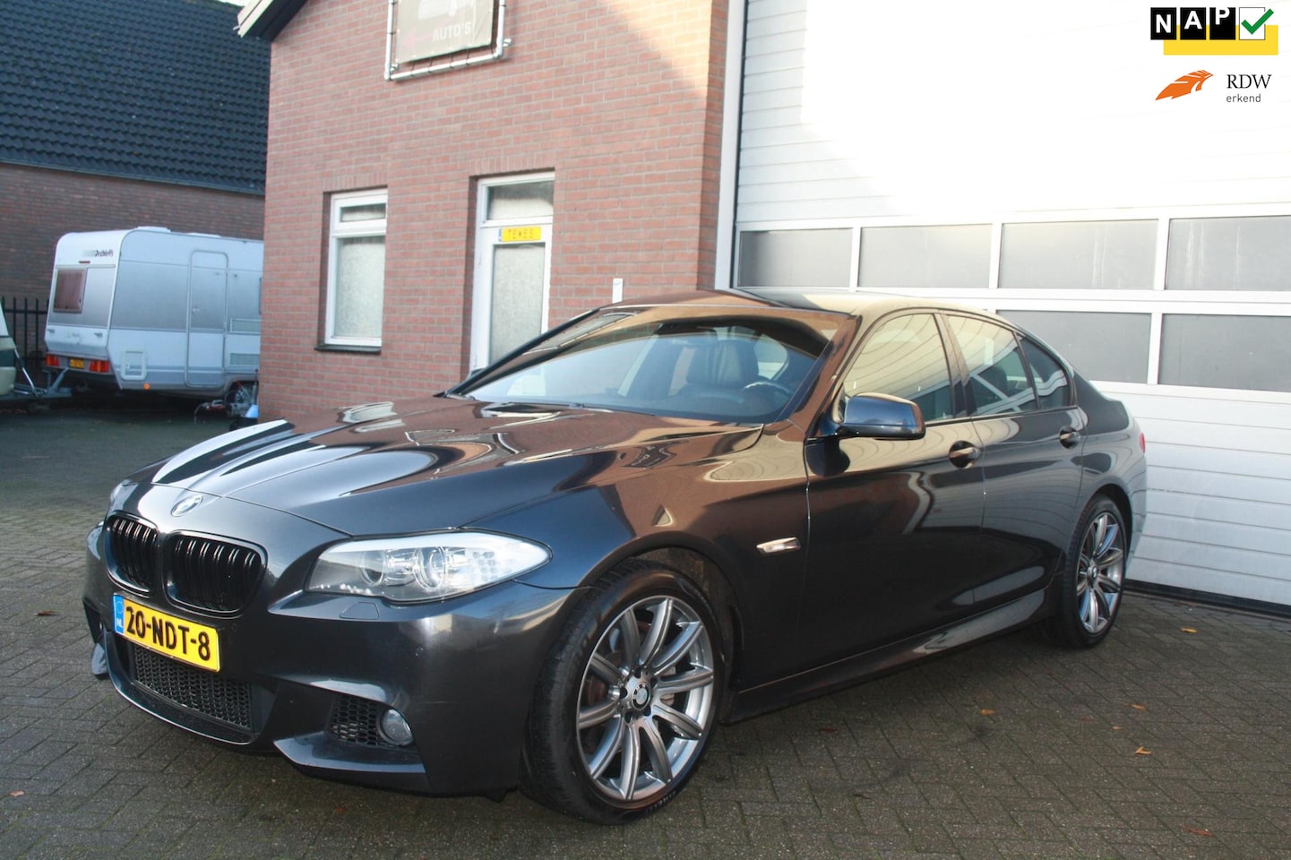 BMW 5-serie - 535i High Executive M Pakket Af Fabriek!!! Xenon, Leder, Navi, Trekhaak, Origineel Nederla - AutoWereld.nl