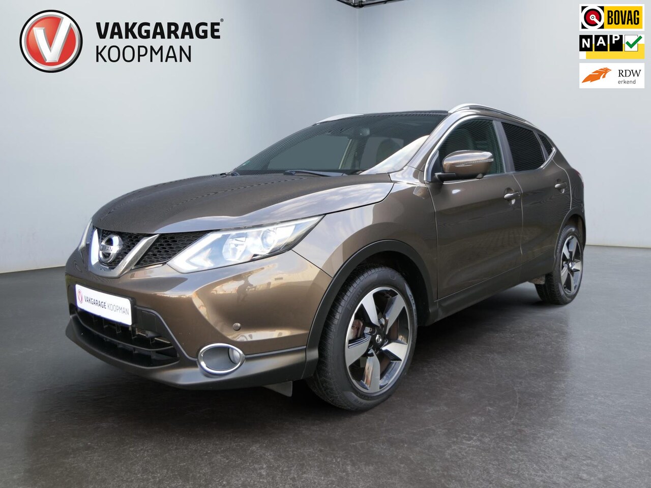 Nissan Qashqai - 1.2 N-Vision Trekhaak/Panoramadak/Cruise/Dab+ - AutoWereld.nl