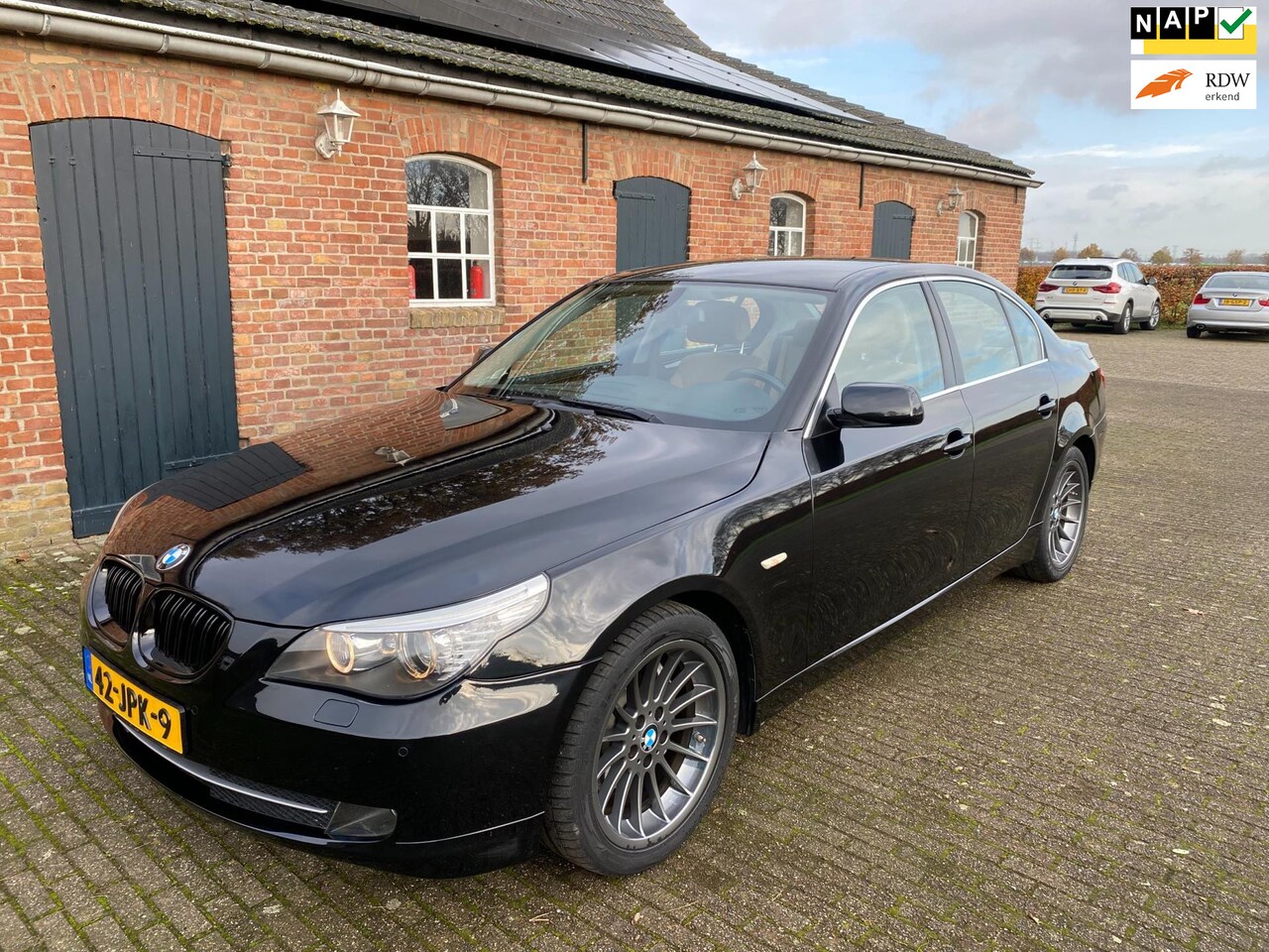 BMW 5-serie - 523i Business Line Edition II in nieuwstaat - AutoWereld.nl