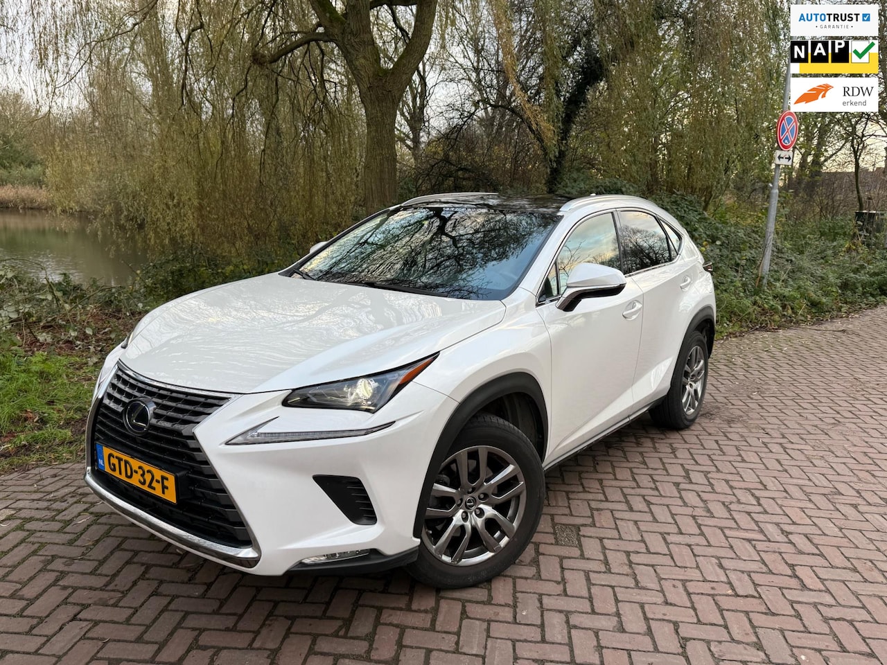 Lexus NX - 300h Hybrid 1Eig. b.j.5-2020, 55000 km Navi, led veel. Camera - AutoWereld.nl