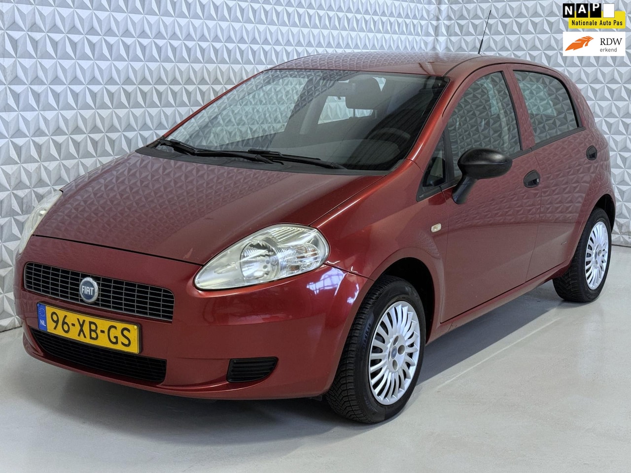 Fiat Grande Punto - 1.4 Active 2e eigenaar / 128.000km (2007) - AutoWereld.nl