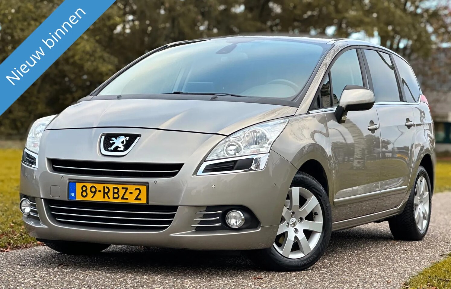 Peugeot 5008 - 1.6 120PK 7-Persoon - AutoWereld.nl