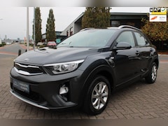 Kia Stonic - 1.2 MPI Exclusive 49680 Kilometer 1e eigenaar