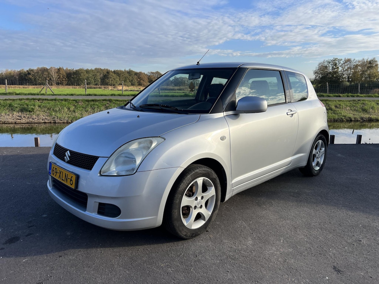 Suzuki Swift - 1.3 GA 1.3 GA - AutoWereld.nl