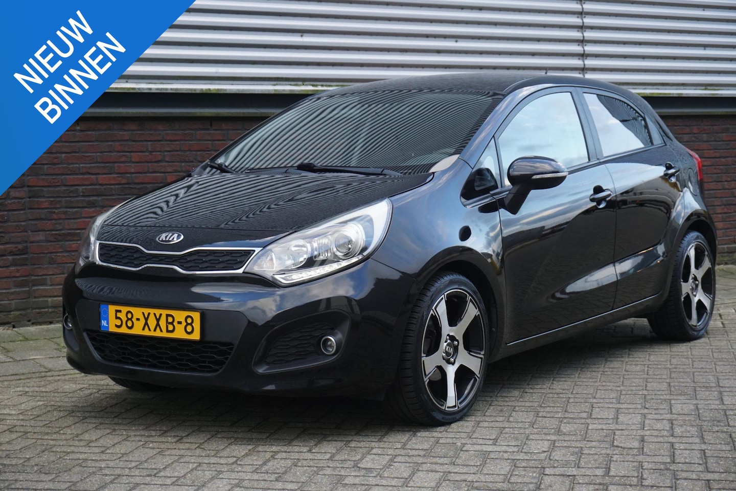 Kia Rio - 1.2 CVVT Plus Pack/Goed onderhouden/ 17Inch All-Seasonbanden. - AutoWereld.nl