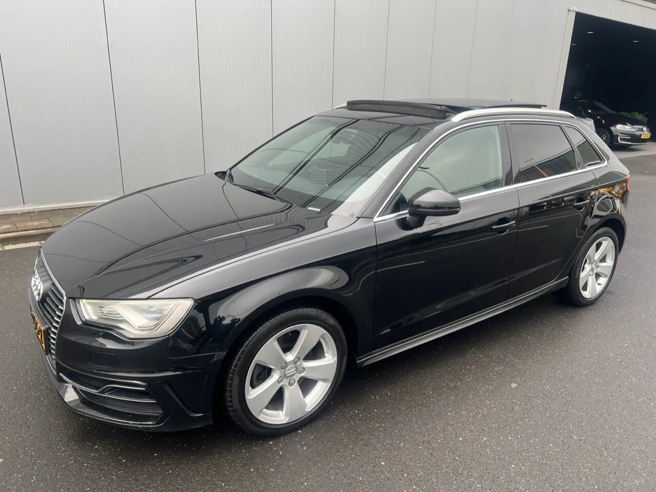 Audi A3 Sportback - 1.4 e-tron PHEV PANORAMADAK.NEW-APK.NAP! - AutoWereld.nl