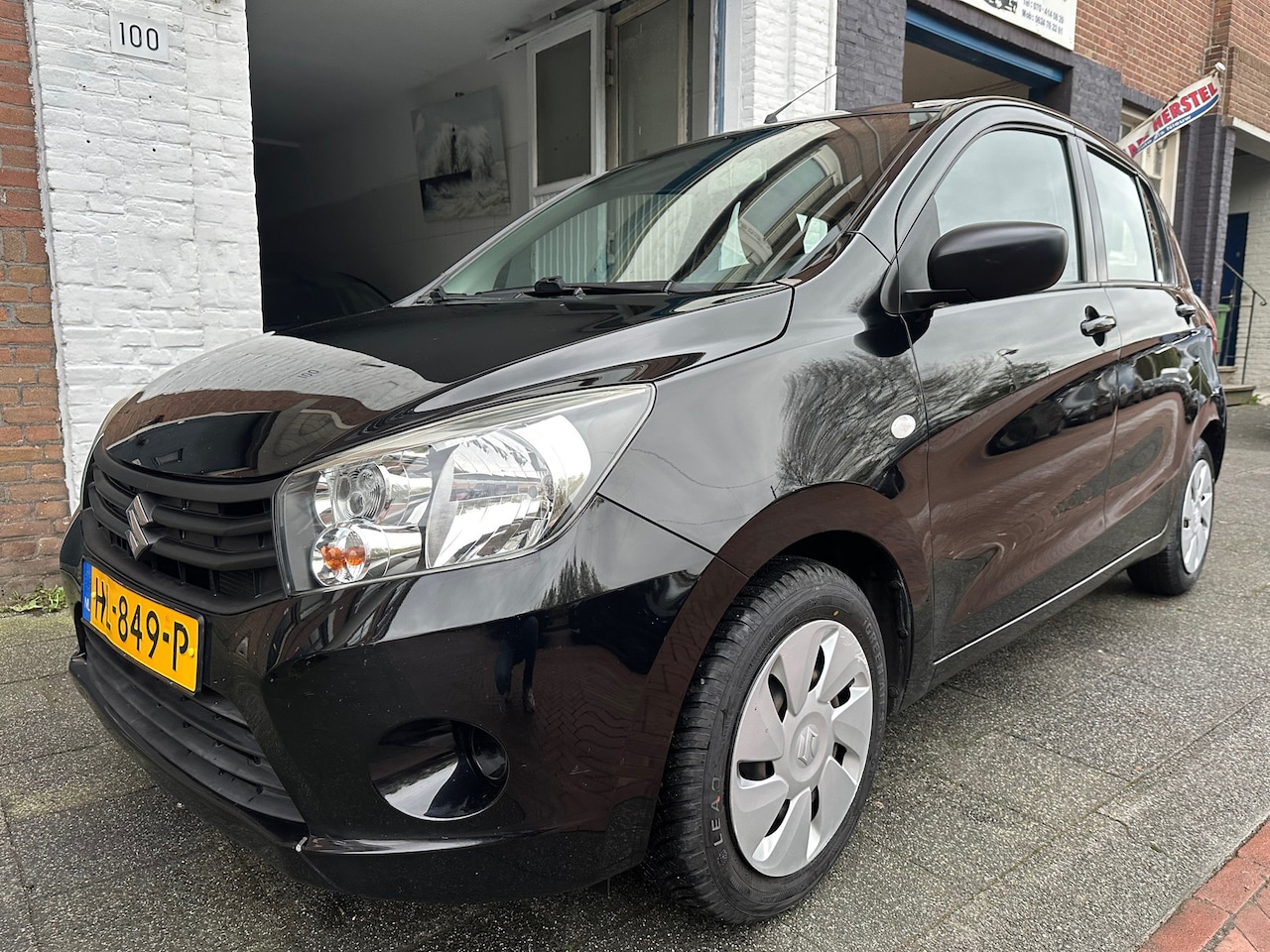 Suzuki Celerio - 1.0 Comfort Airco Nieuw APK Zeer Zuinig Auto - AutoWereld.nl