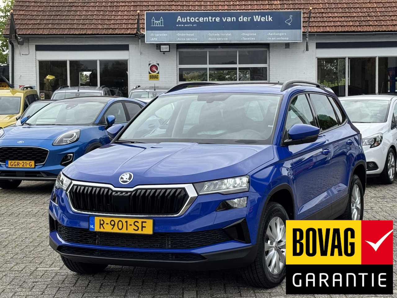 Skoda Karoq - 1.5 TSI ACT Business Edition PANO | NAVI | CAMERA | TREKHAAK | BOVAG! - AutoWereld.nl