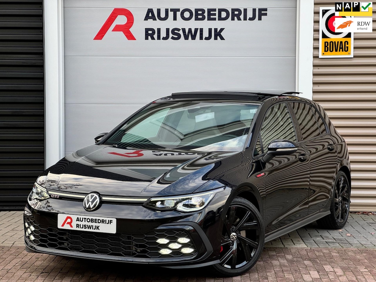 Volkswagen Golf - 2.0 TSI GTI Black Style Matrix/Memory/Pano - AutoWereld.nl