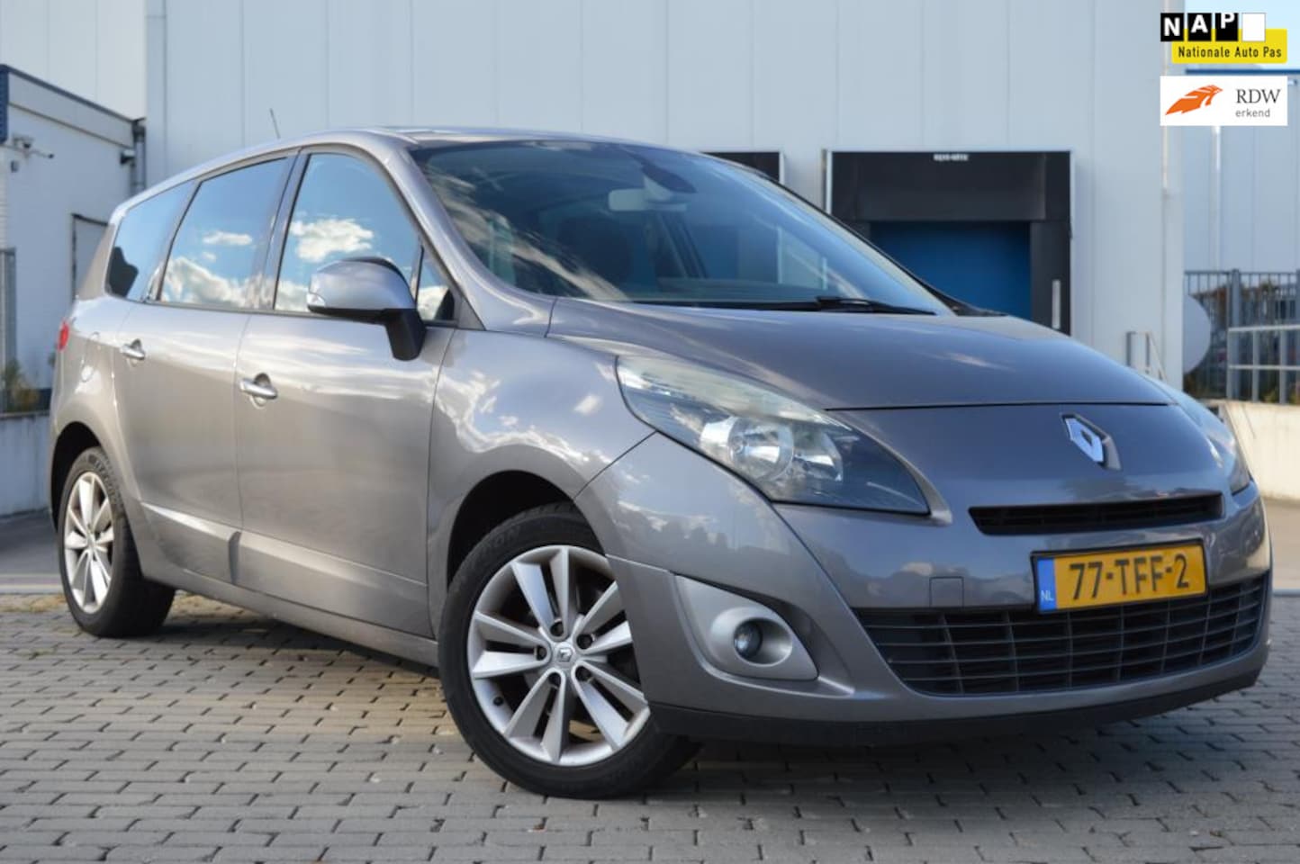 Renault Grand Scénic - 1.6 dCi Parisiènne Panorama Dealer NAP - AutoWereld.nl