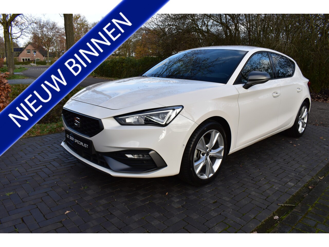 Seat Leon - Hatchback 1.4 TSI Hybrid '24 AUT. FR Business Intense SPLINTERNIEUW! - AutoWereld.nl