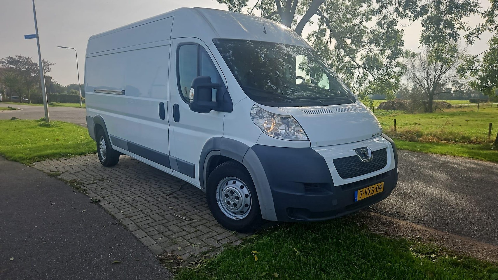 Peugeot Boxer - 435 3.0 HDI L4H3/ airco/ bj 2012 ( euro 5)/ camera/ navi - AutoWereld.nl