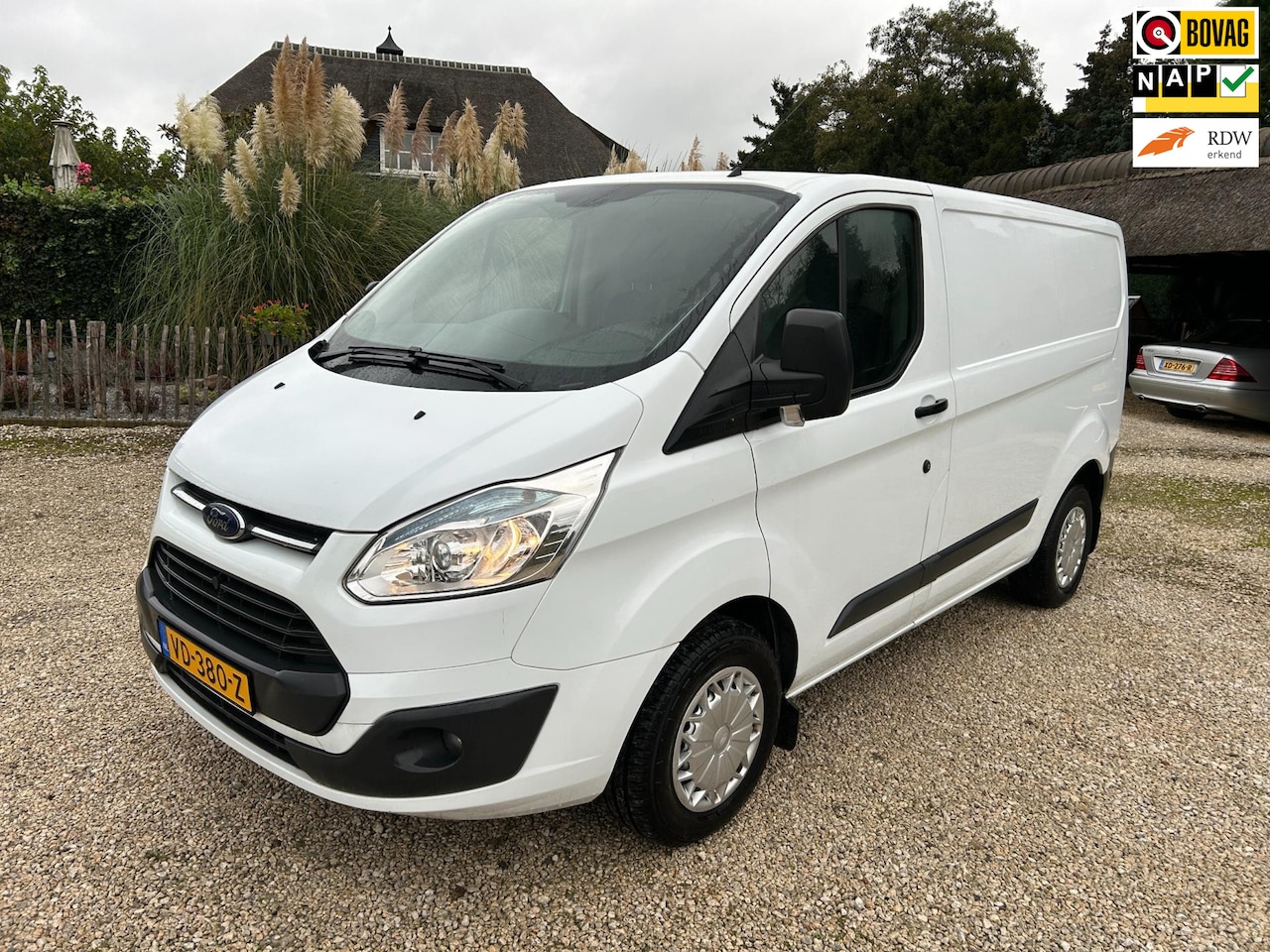 Ford Transit Custom - 290 2.2 TDCI L1H1 Trend airco, navi, cruisecontrol - AutoWereld.nl