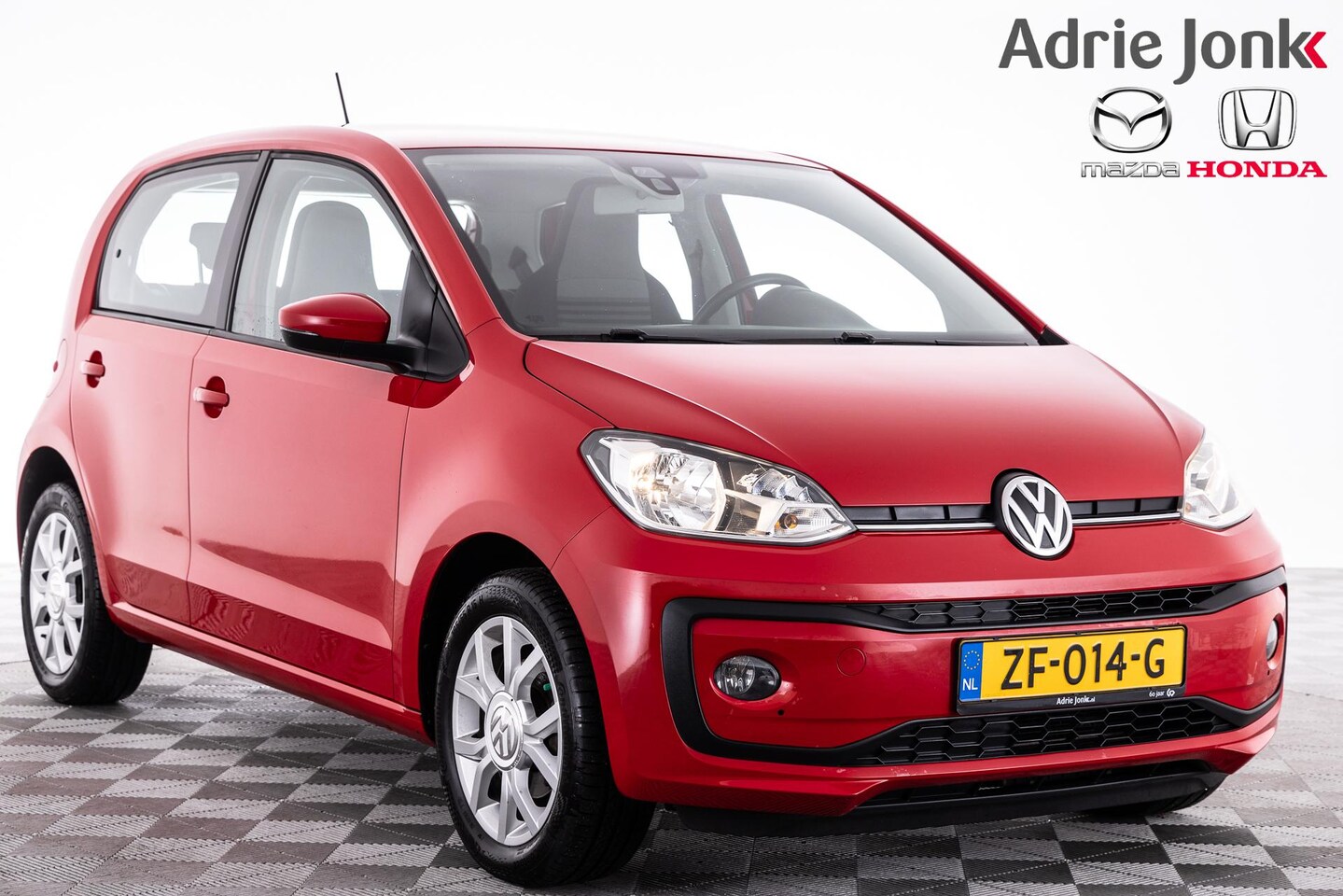 Volkswagen Up! - 1.0 BMT up! beats | AIRCO | AUDIO | 15 INCH LM | VERWARMDE STOELEN | BLUETOOTH | - AutoWereld.nl