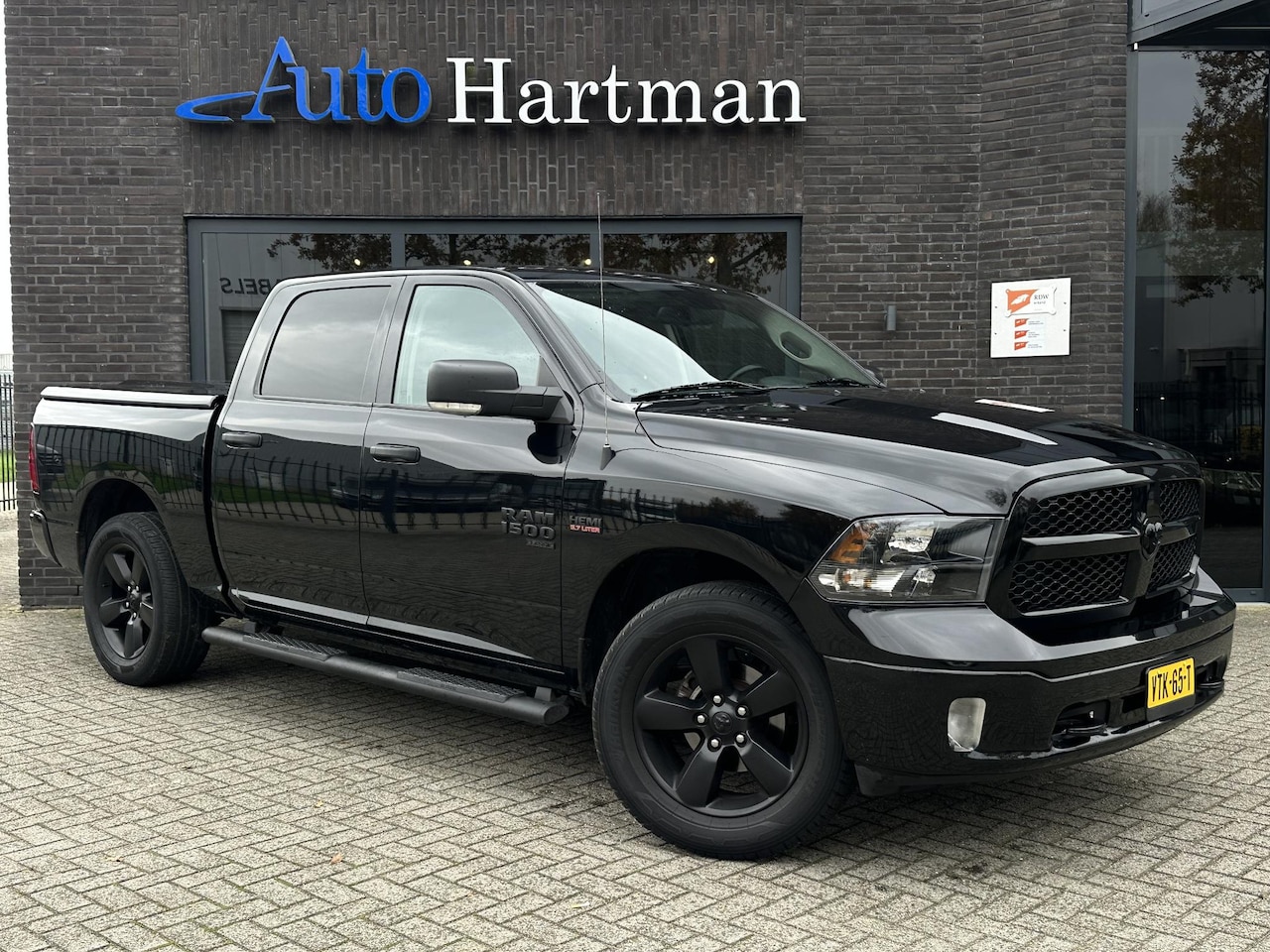 Dodge Ram 1500 - 5.7 V8 SLT Crew Cab PANO | Keyless | Alpine - AutoWereld.nl