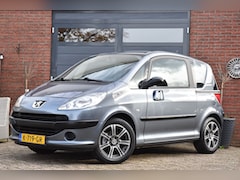 Peugeot 1007 - 1.4 Sesam Urban NW APK | NW D-RIEM | LMV