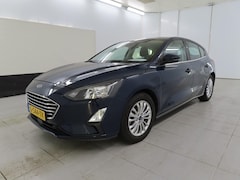 Ford Focus - 1.0 EcoBoost 125pk 6-bak Titanium [ NAVIGATIE+CARPLAY+STOELVERWARMING+PDC+LMV ]