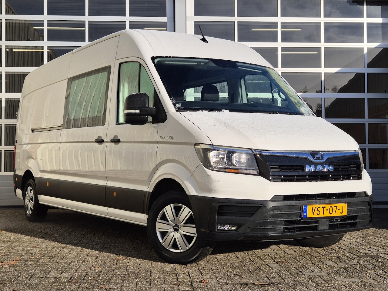 MAN TGE - 3.180 L4H3 DC | TACHO | TREKHAAK | CRUISE | AIRCO | - AutoWereld.nl