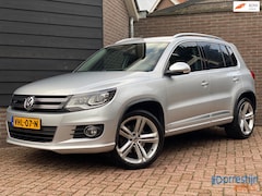 Volkswagen Tiguan - 2.0 TDI R-Line 180pk Grijskenteken/Trekhaak/Xenon/19inch