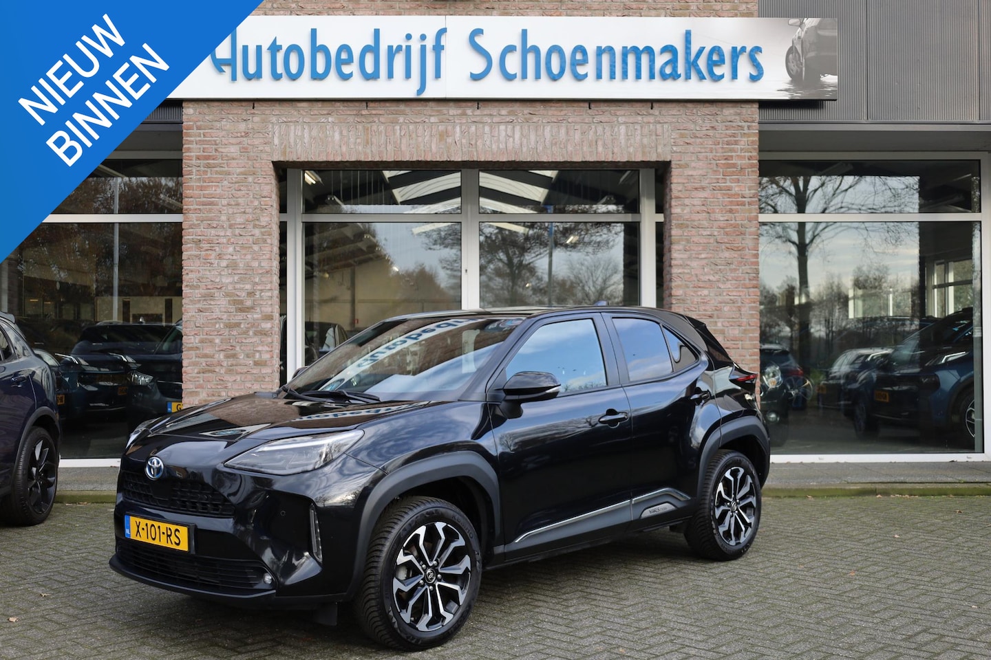 Toyota Yaris Cross - 1.5 Hybrid CAMERA PANO HUD TREKHAAK-AFN STUUR/STOEL/RUITVERWARMING CARPLAY NAVI DAB 17"LMV - AutoWereld.nl