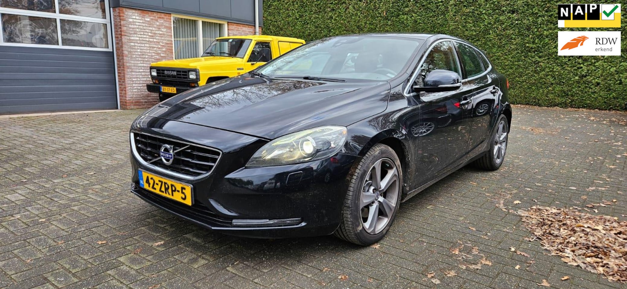 Volvo V40 - 1.6 T4 Summum XENON/navi/LEER/cruise - AutoWereld.nl