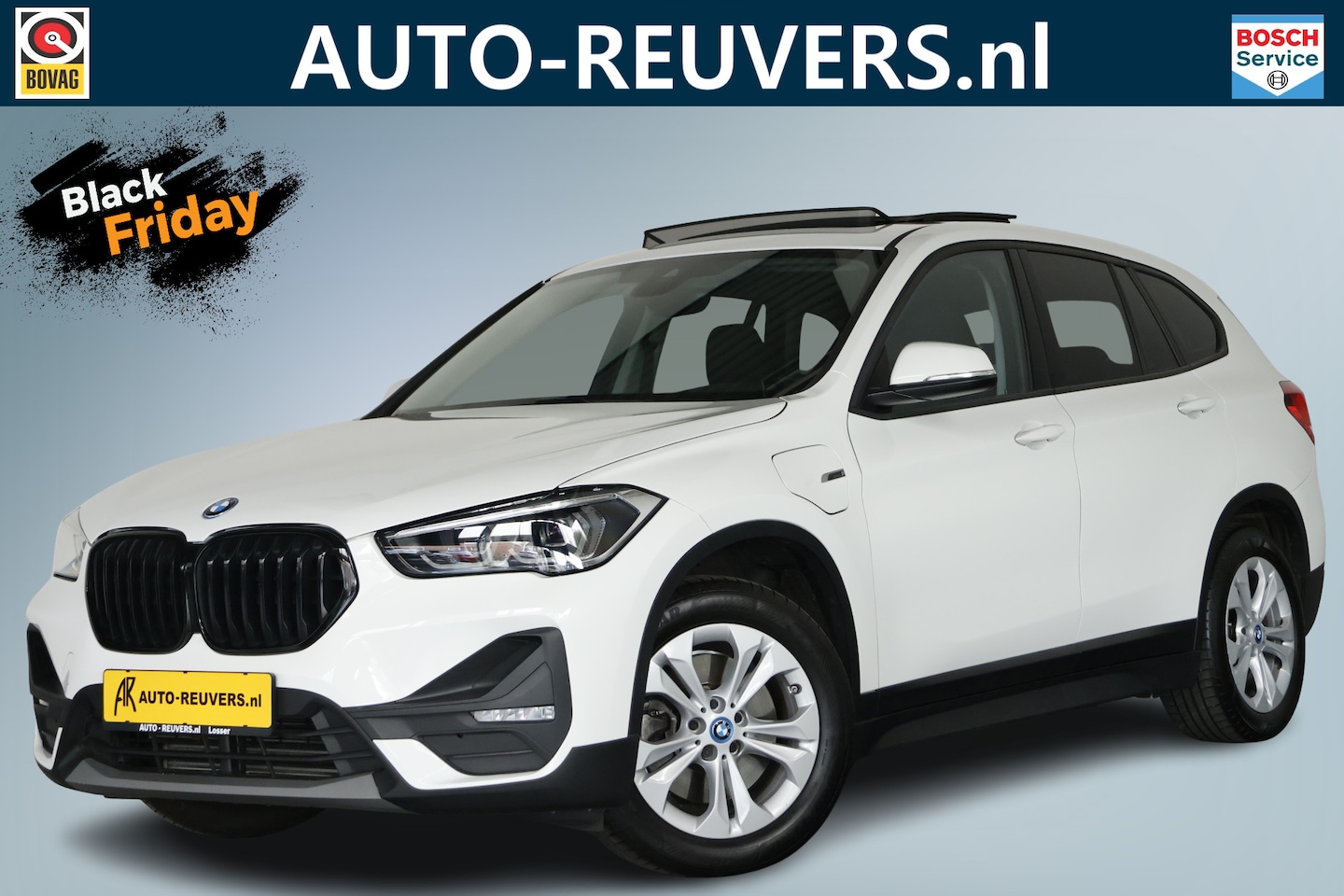 BMW X1 - xDrive25e Panorama / Opendak / LED / Navi / Cruisecontrol - AutoWereld.nl