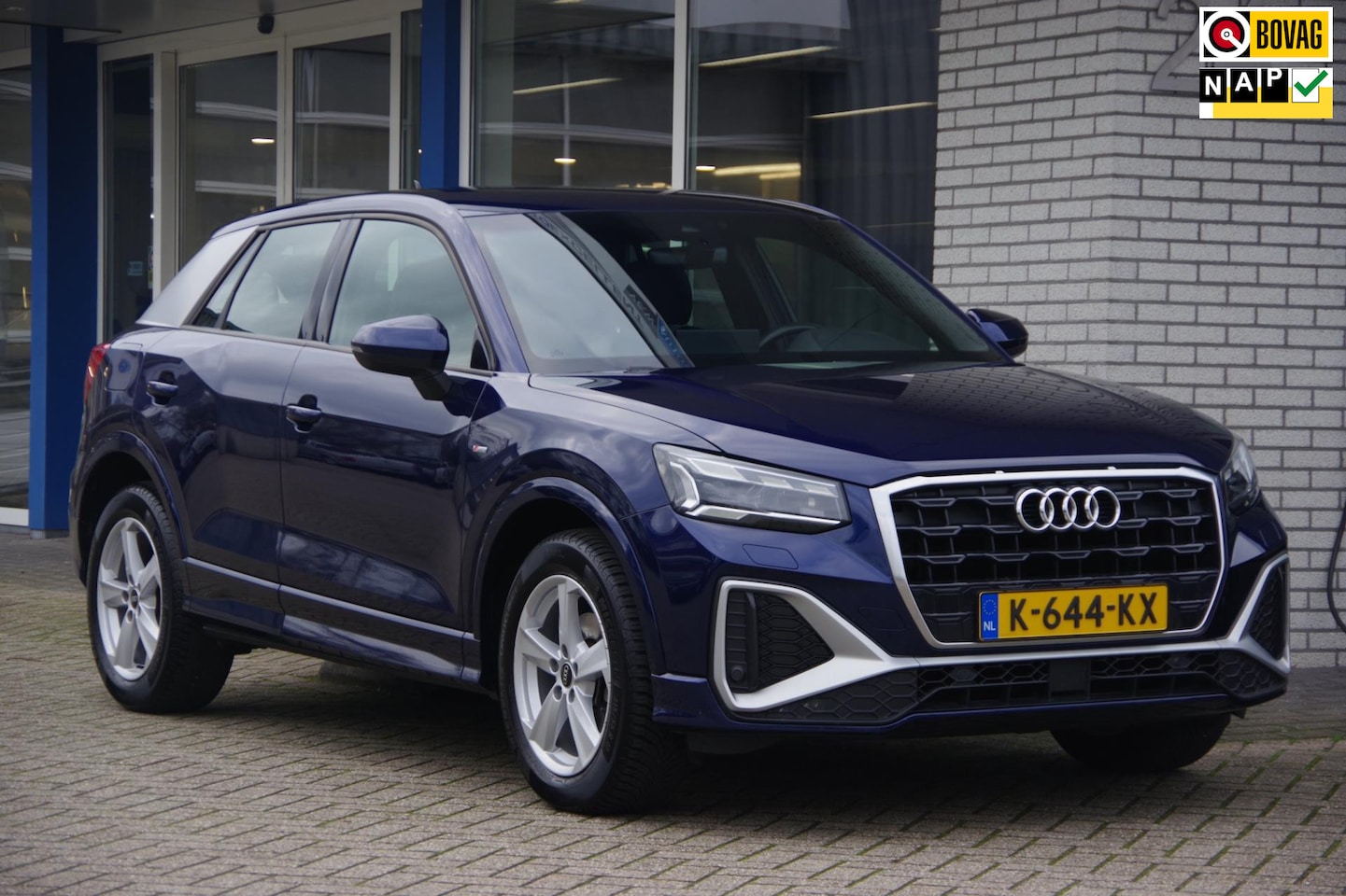 Audi Q2 - 35 TFSI S-line AUTOMAAT 150PK App-connect Achteruitrijcamera Navigatie LED - AutoWereld.nl