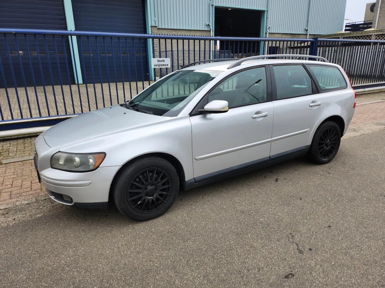 Volvo V50 - 2.4 V5 *CLIMA*CV*ELEC.RAMEN*17 INCH - AutoWereld.nl