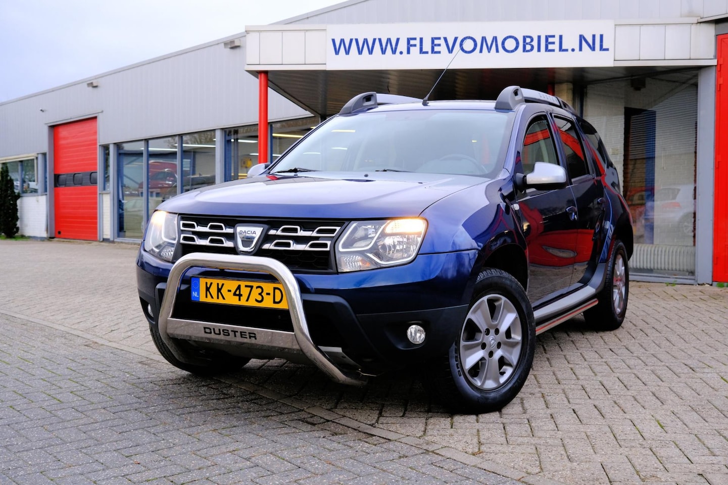 Dacia Duster - 1.2 TCe 4x2 Lauréate Airco|LMV|Cruise - AutoWereld.nl