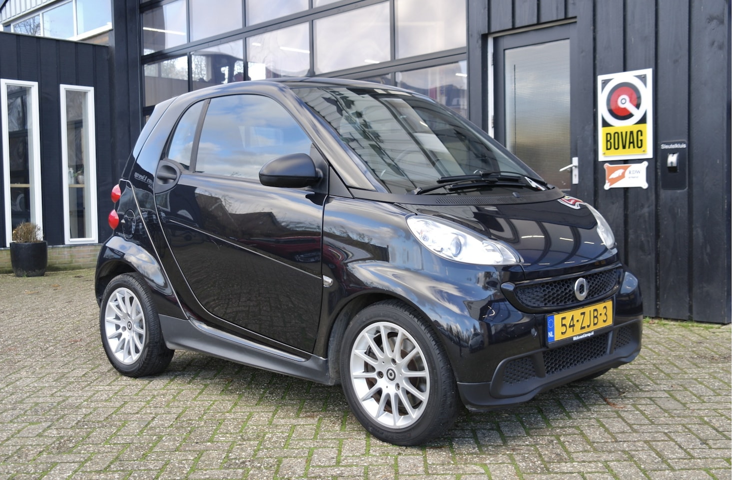 Smart Fortwo coupé - 1.0 mhd Pure Automaat | Airco | Elek.Pakket | Goed Onderhouden - AutoWereld.nl