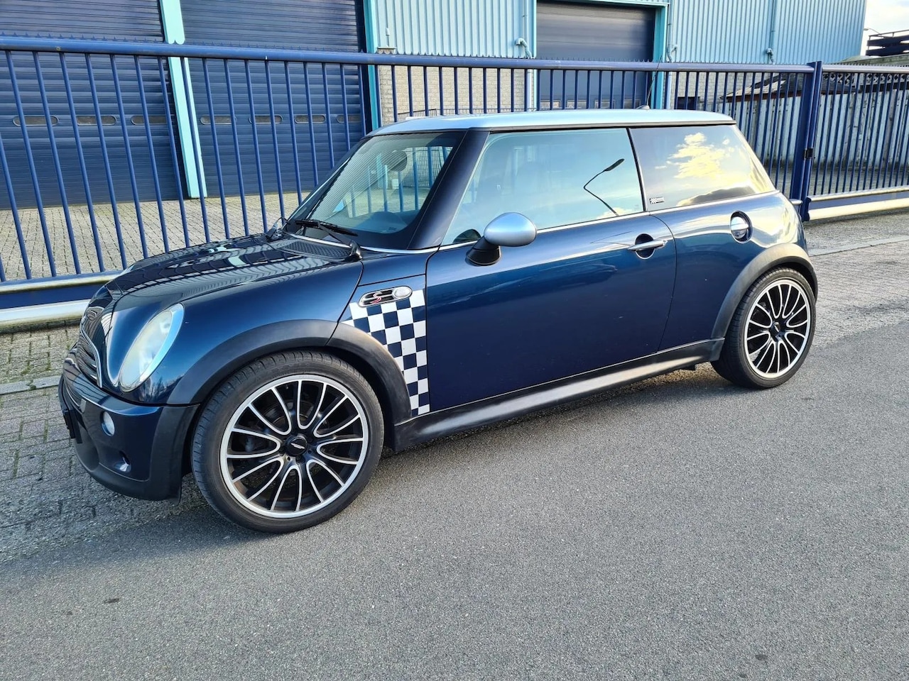 MINI Cooper S - MINI Checkmate *CLIMA*LEER*CV*ELEC.RAMEN*18 INCH - AutoWereld.nl