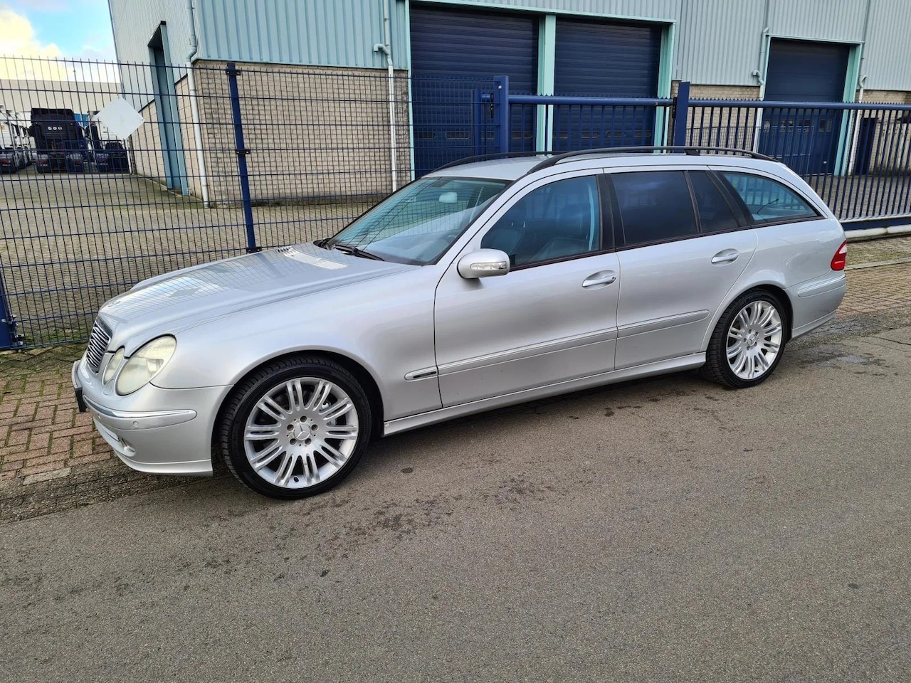 Mercedes-Benz E-klasse Combi - 200 K. AUT. *234.971 KM*LEER*NAVI*18 INCH - AutoWereld.nl