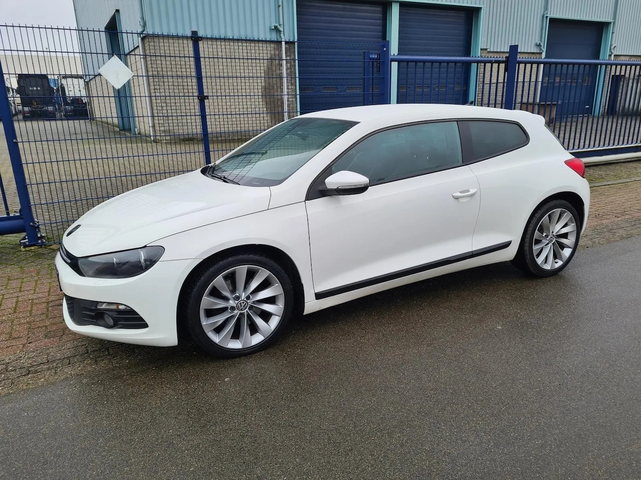 Volkswagen Scirocco - 2.0 TSI Highline Plus DSG Aut. *CLIMA*NAVI*LEER*18 INCH - AutoWereld.nl